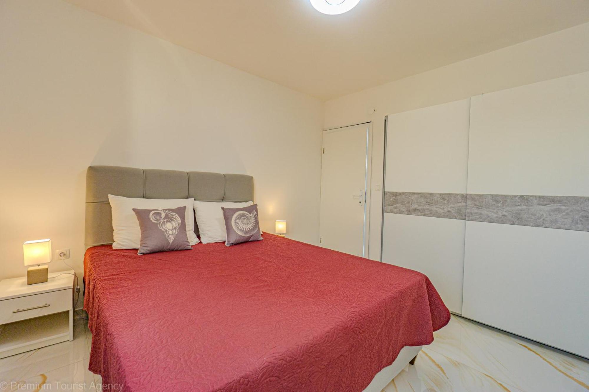 Ivica Super Comfortable, Newly Furnished Apartment In A Top Location Metajna Exterior photo