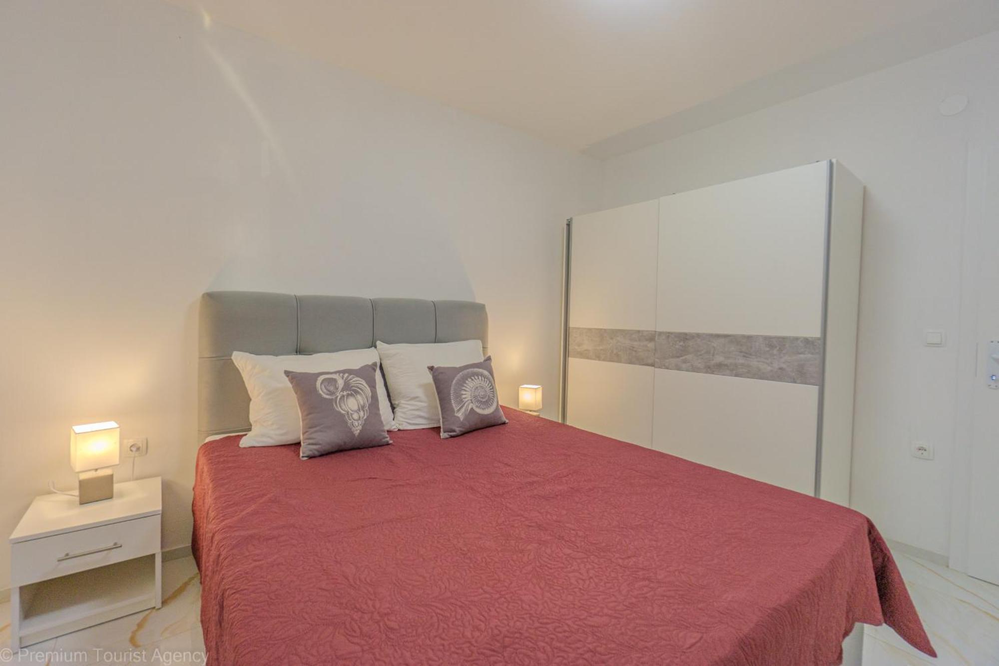 Ivica Super Comfortable, Newly Furnished Apartment In A Top Location Metajna Exterior photo