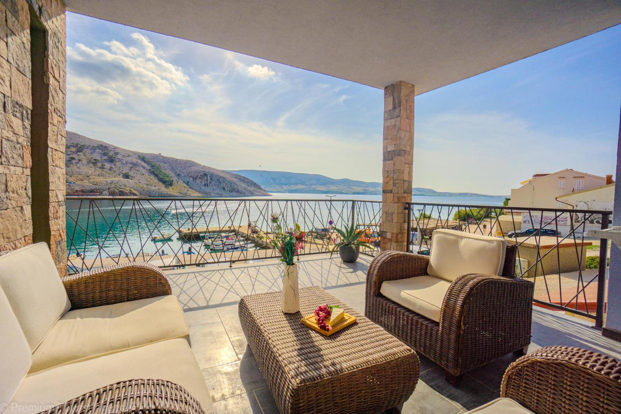 Ivica Super Comfortable, Newly Furnished Apartment In A Top Location Metajna Exterior photo